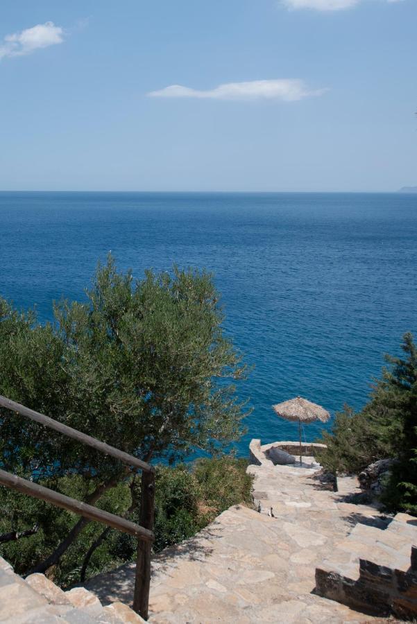 Villa Aiolos: Above The Sea, Within Agios Nikolaos Extérieur photo